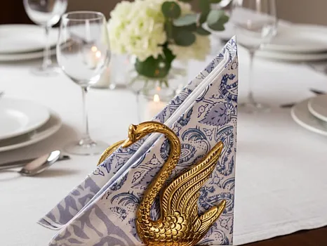 Golden Metal Swan Tissue Paper Holder Decorative Napkin Stand for Dining Table & Kitchen